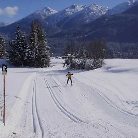 Karwendel Apartamento *